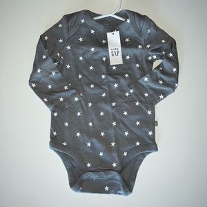 Gap onesies size 6-12 months